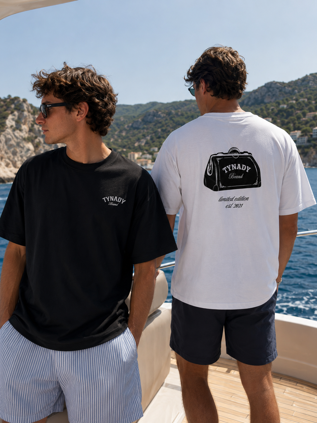 Modelo com t-shirt preta Bag Tee Tynady Brand — frente e costas — streetwear português Chapter 01