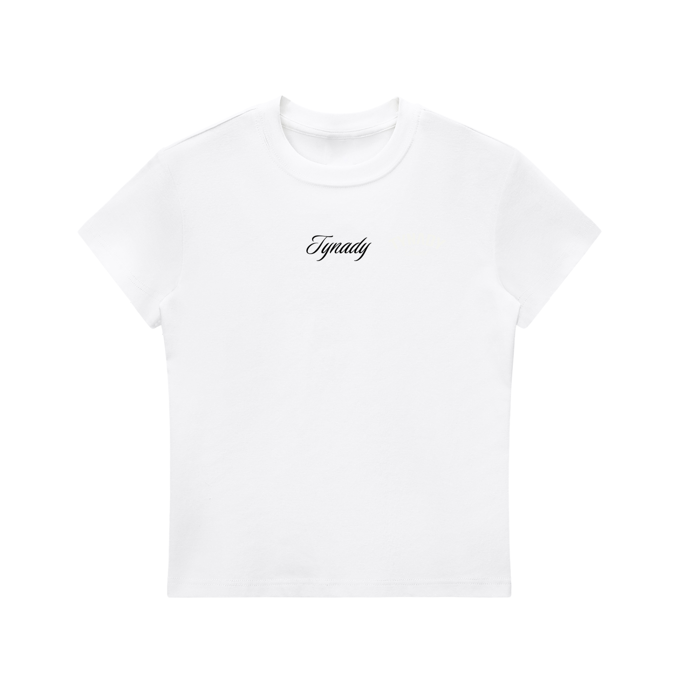 T-shirt branca Essential Tee Center Tynady Brand — frente — script centro — fit oversized — Chapter 01